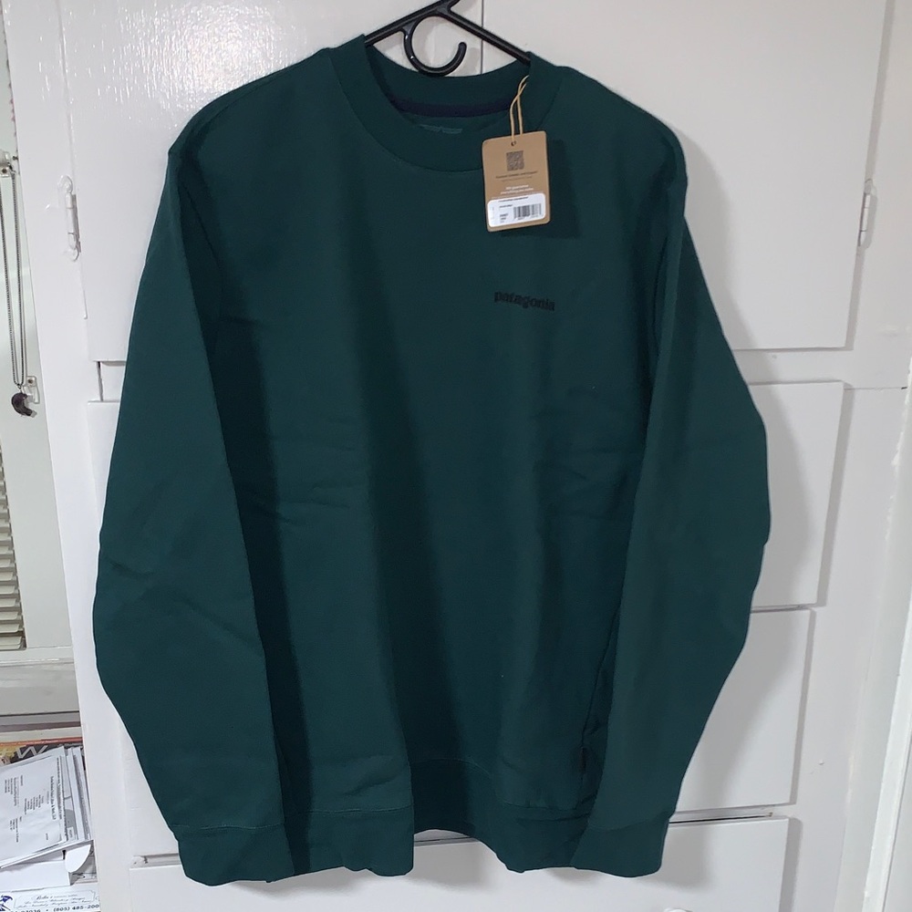 Patagonia Men's Forest Green Crewneck Sweater